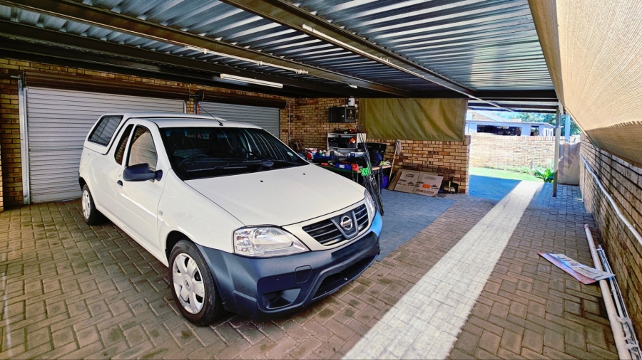 2 Bedroom Property for Sale in Hillside Free State